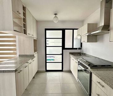 Casa en renta Zakia Privada alberca seguridad cerca Zibata Colegios... - Photo 1