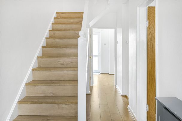 Pekin Close, London, E14 6HA - Photo 1