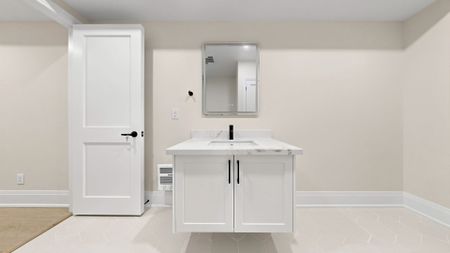 For Lease - 1544A Honey Locust Place, Pickering, Ontario - Photo 4