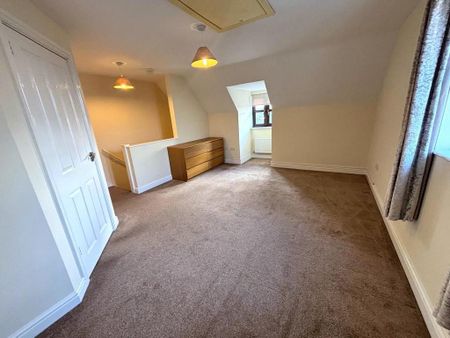 3 bedroom semi-detached house to rent - Photo 4