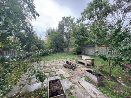 For Lease - 32 Ward Drive Unit# Upper, Barrie, Ontario - Photo 2