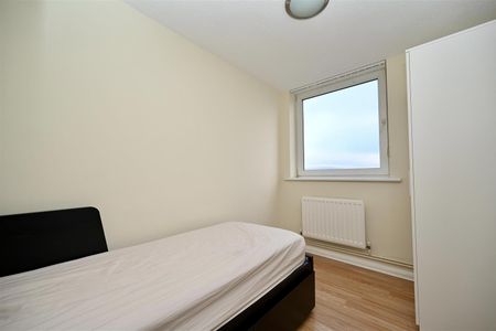 Apt 1107 Bradbury Court 10 Jubilee Road, Belfast, BT9 7JL - Photo 2