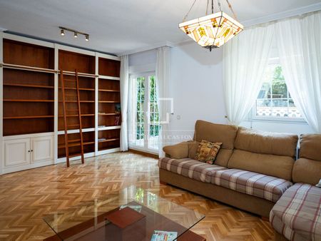 Excellent 4 Bedroom house / villa for rent in Torrelodones, Madrid - Photo 5