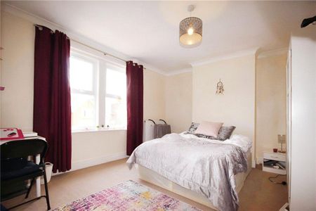 4 bedroom detached house to rent - Photo 4