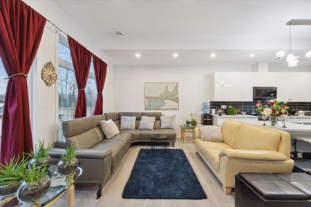 For Lease - 137 Duford Street Unit# A, Vanier and Kingsview Park, Ontario - Photo 2