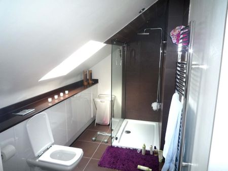 4 bedroom terraced house to rent - Photo 4
