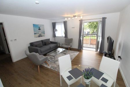2 bedroom flat to rent - Photo 2