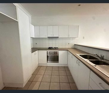 Neat & Tidy Two-Bedroom Villa in Convenient Broadmeadow Location - Photo 6