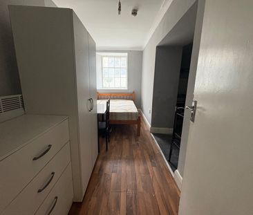 Studio Flat, Bruce Grove, N17 - Photo 1