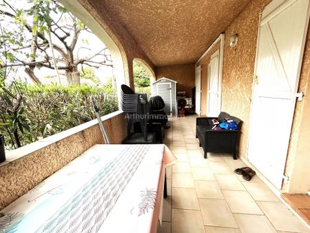 Location Appartement 4 pièces 77 m2 à Aubagne - Photo 4