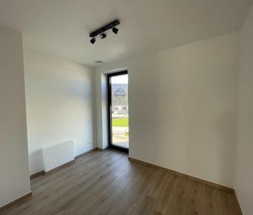 Nieuwbouwwoning met 3 slaapkamers in Bilzen - Photo 2