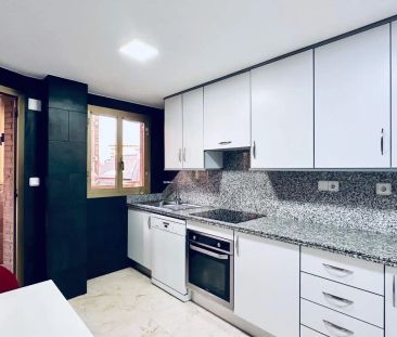 Piso de alquiler en Avenida Alfonso el Sabio, 13, Barrio del Centro - Photo 6