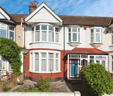 2 Bed Flat, Ilford, IG1 - Photo 1