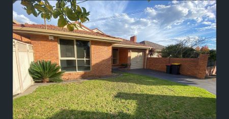 WELL LOCATED FAMILY HOME - Photo 2