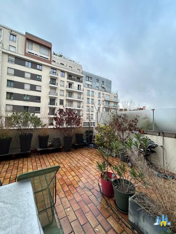 Location Appartement 4 pièces 82m² COURBEVOIE 92400 - Photo 3