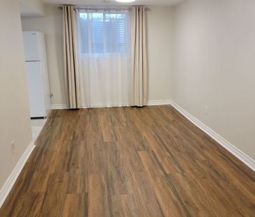 For Lease - 20 Mowat Crescent Unit# Lower, Barrie, Ontario - Photo 3