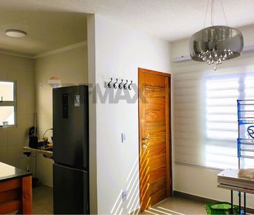 Casa aluga, 2 quartos e quintal gramado, no Condomínio Villa Magari... - Photo 2