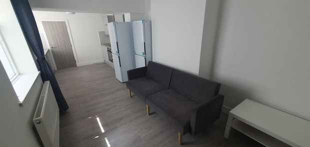 5 bedroom house to rent - Photo 1