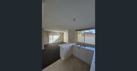 Family Home on a Quiet Street! - Photo 2