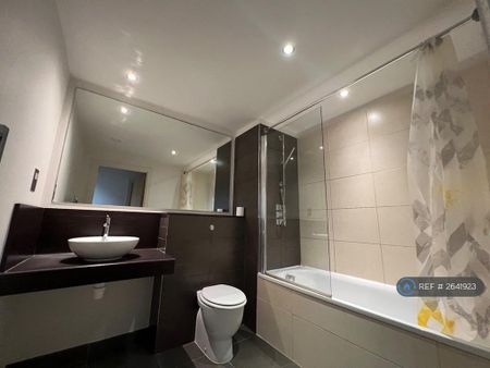 1 bedroom flat to rent - Photo 4