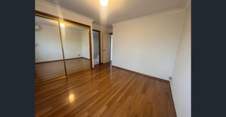 Prime Location - Photo 5