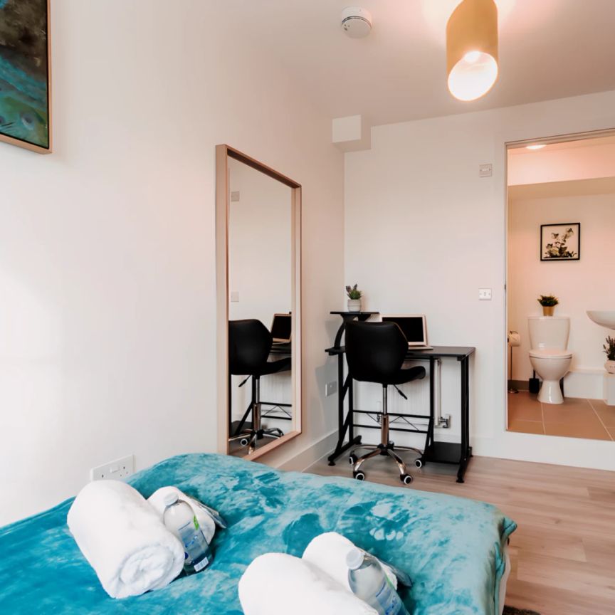 two bedroom - Photo 1