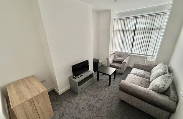 Nelson Road, Dudley, DY1 2AG - Photo 1