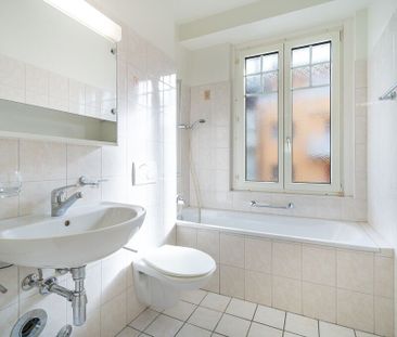 For rent - Charming 2-room apartment of approx 50 m2 partially reno... - Photo 2