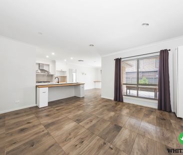 12 Graziers Road, Googong NSW 2620 - House For Rent | Domain - Photo 4