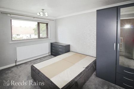 3 bedroom end of terrace house to rent - Photo 5