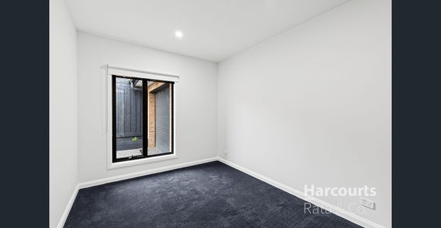 Charming 3-Bedroom Home in South Morang - Photo 1