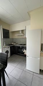 Location Appartement 1 pièce 33m² - Photo 3