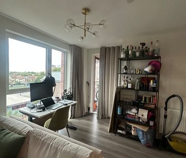 Room in a Shared Flat, Thunderer Street, E13 - Photo 2
