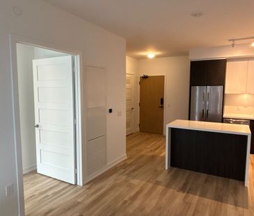 For Lease - 333 Sunseeker Avenue Unit# 326, Innisfil, Ontario - Photo 4