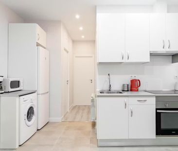 Calle de Andrés Mellado, Madrid, Community of Madrid 28015 - Photo 6