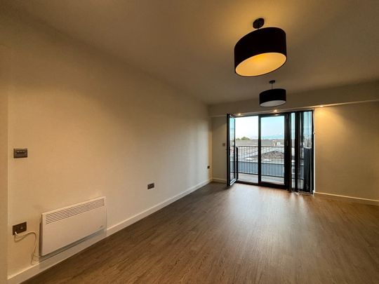 1 Bed Flat, Riverbank Apartments, LE2 - Photo 1