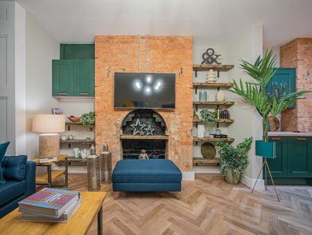 Francis Road Room 7 - Photo 2