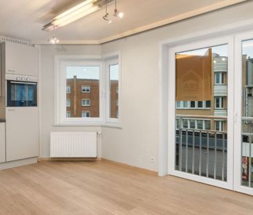 Appartement te huur in Sint-Idesbald voor € 700 met 1 slaapkamer - Foto 5