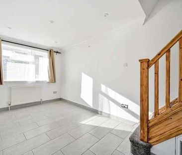 Kt, New Haw, KT15 - Photo 6