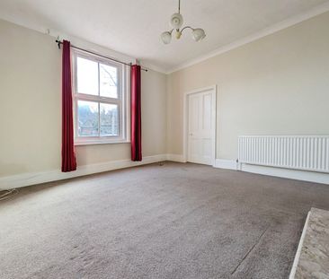 Station Road, Netley Abbey, SO31 - Photo 2