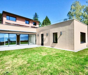 SPLENDIDE, DE HAUT STANDING AVEC MAGNIFIQUE VUE LAC - Foto 2