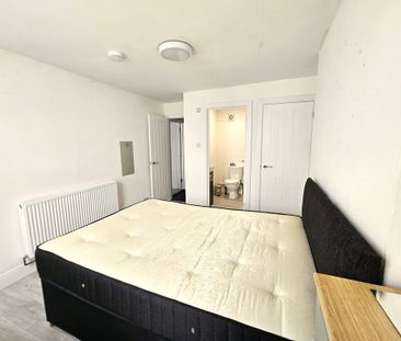2 Bed Student Accommodation - Photo 1