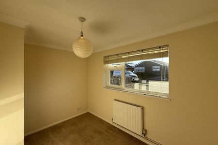 Cornfield Avenue - Photo 2