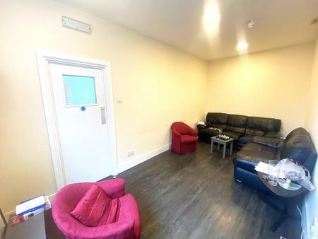 6 bedroom maisonette to rent - Photo 2