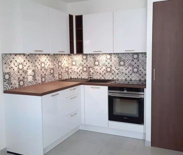 Location Appartement 1 pièces 26 m2 à Clamart - Photo 2