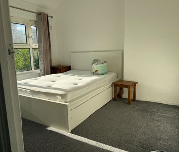 1 Bed Flat, Harborne, B17 - Photo 4