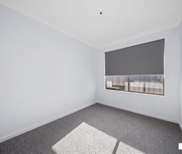 LARGE FAMILY HOME AVAILABLE - Photo 4
