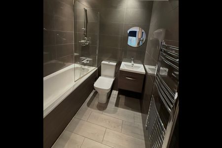 2 Bed Penthouse, Cornhill, L1 - Photo 5