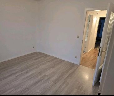 Moderene großzügige 2,5 Zimmer Wohnung 131m² - Foto 1