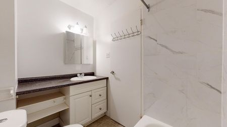 Minutes to Wellington and The Bayview LRT Station! - Photo 2